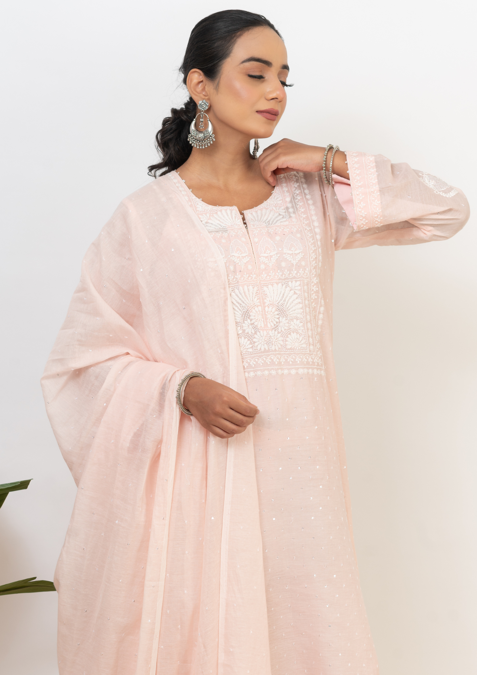 Mul Chanderi chikankari suit set - Salmon pink