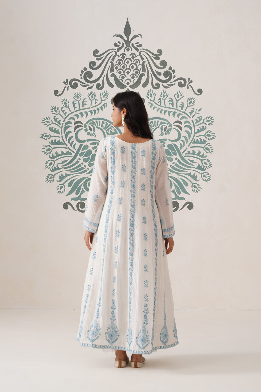 Mul Chanderi Chikankari 3pc Suit - white and blue