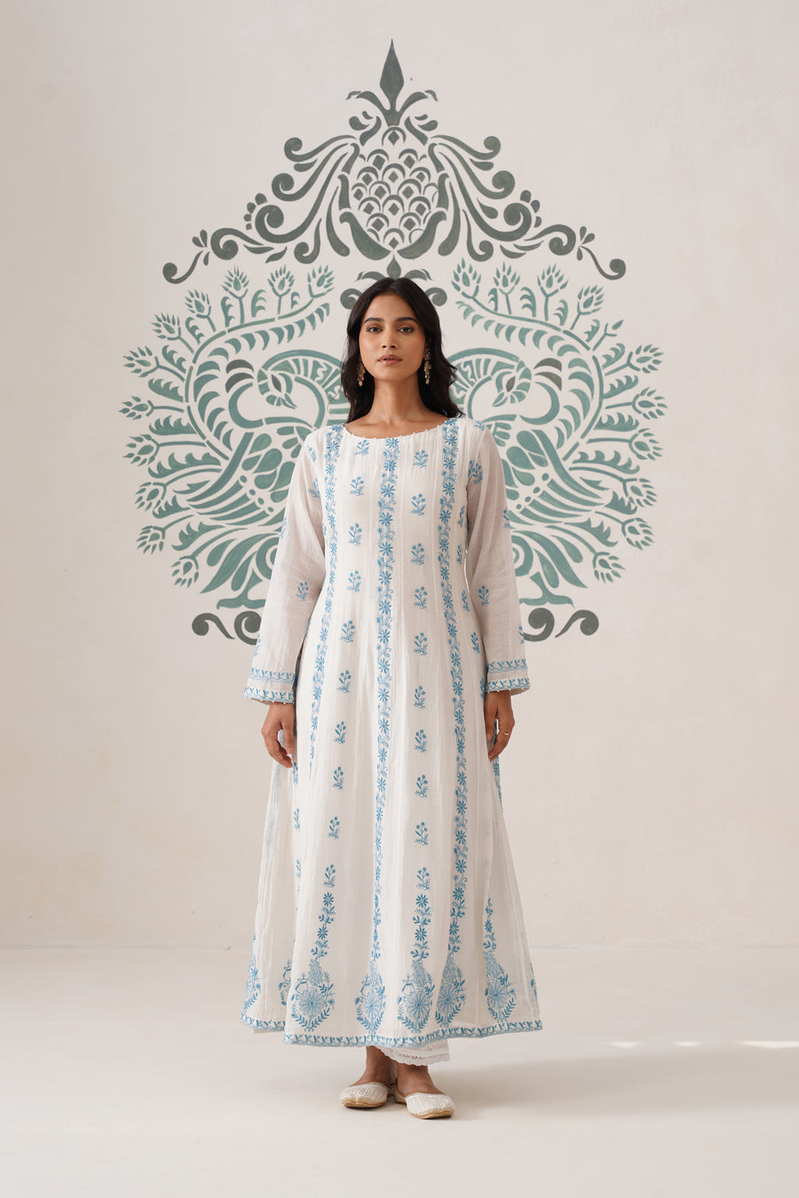 Mul Chanderi Chikankari 3pc Suit - white and blue