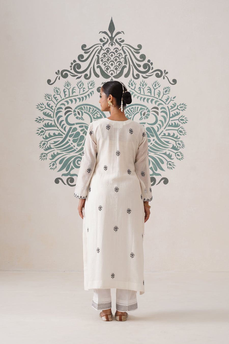 Chikankari Mul Chanderi 3pc Suit - White and Black