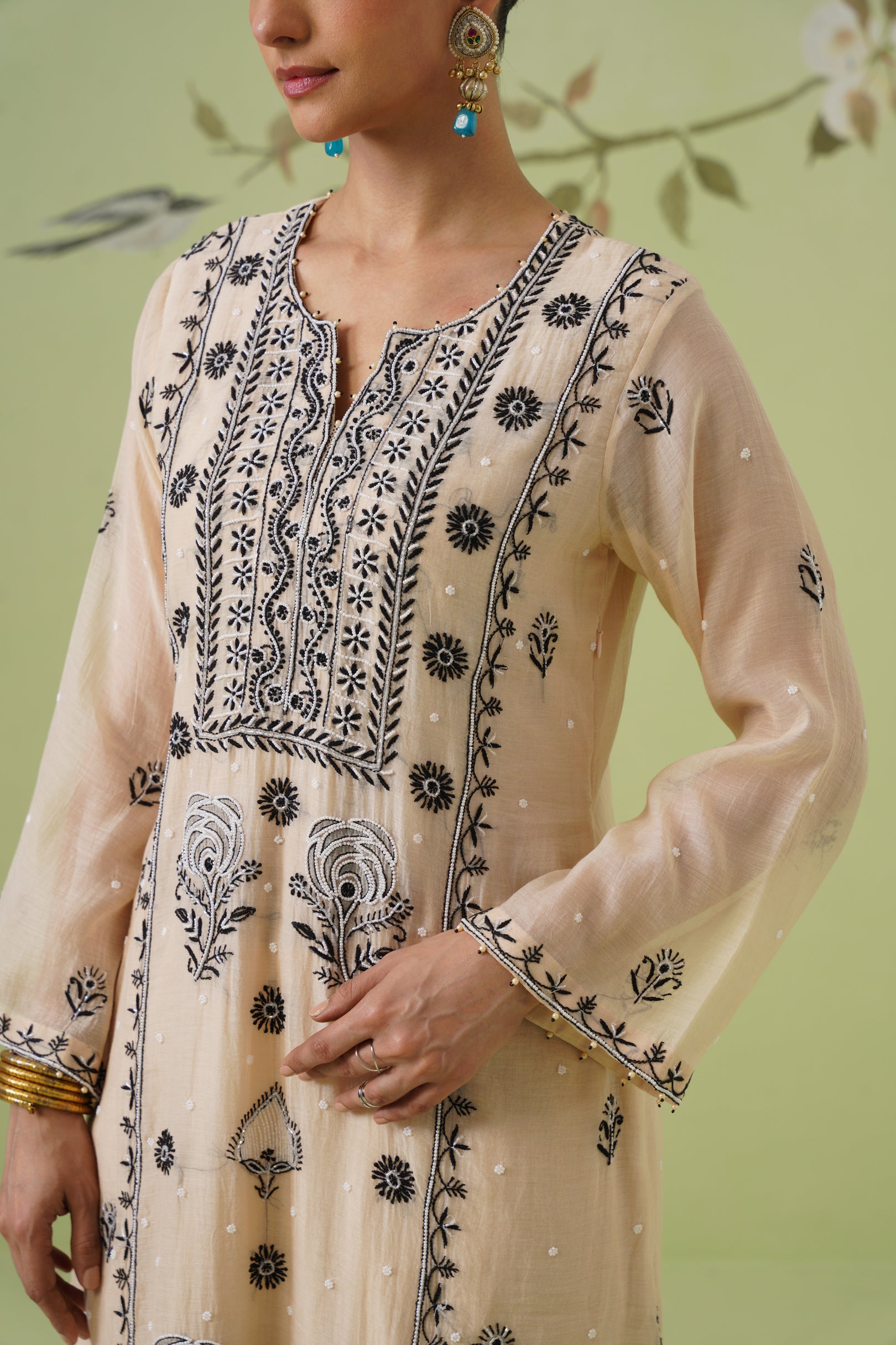 Mul Chanderi Chikankari 3pc Suit - Beige & Black