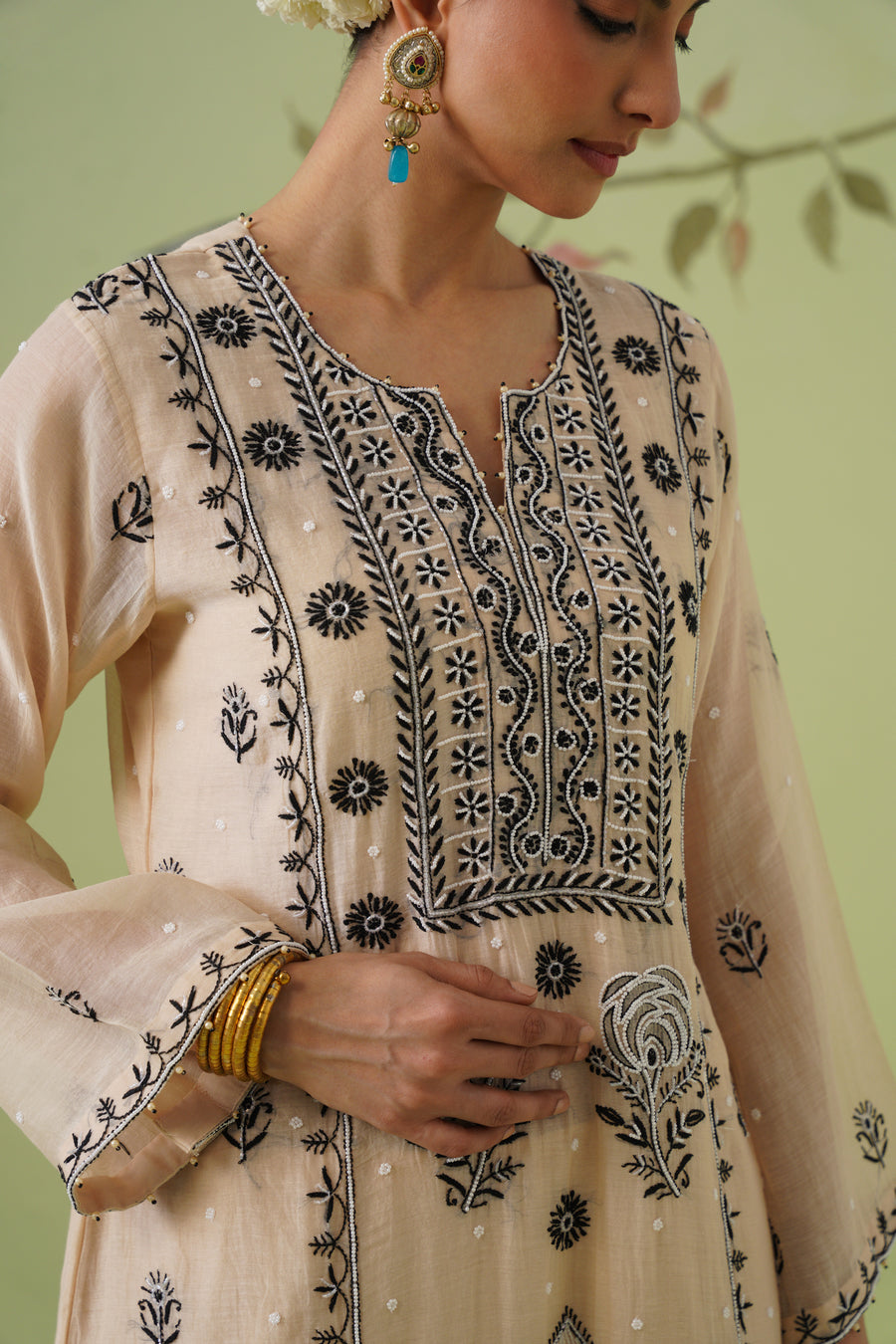 Mul Chanderi Chikankari 3pc Suit - Beige & Black