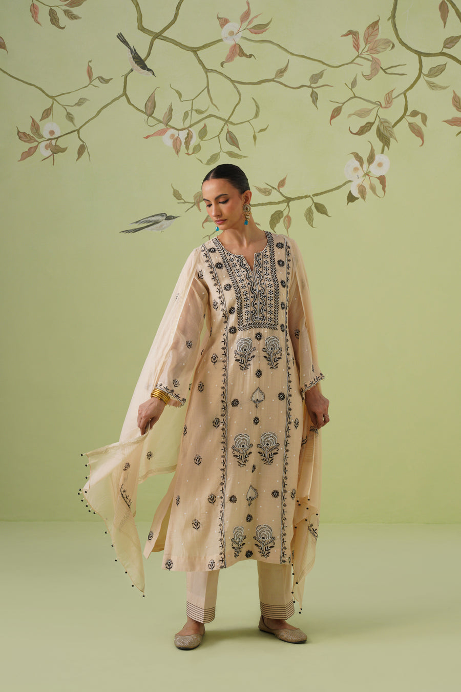 Mul Chanderi Chikankari 3pc Suit - Beige & Black